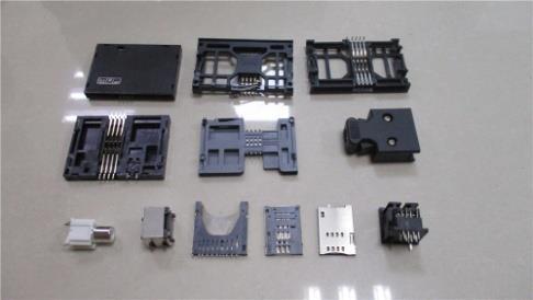 Connectors and connector assemblies